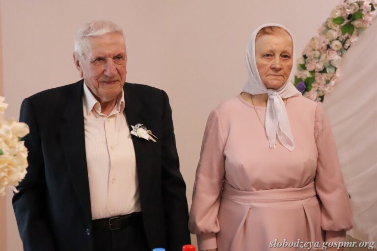 «Бриллиантовый» юбилей семьи Кольца