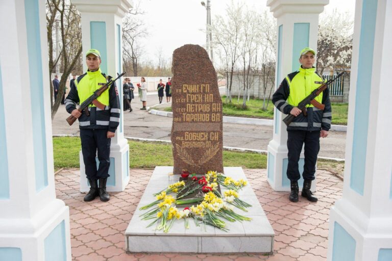 В память о жертвах террора в Бендерах