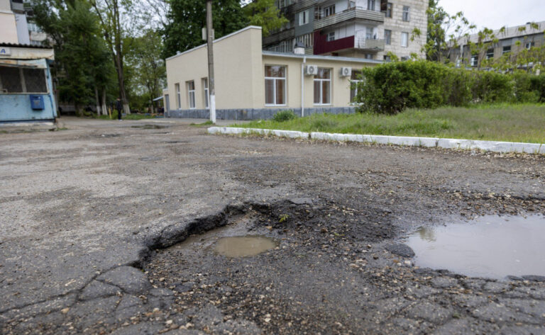 ГЦП и ямы во дворах