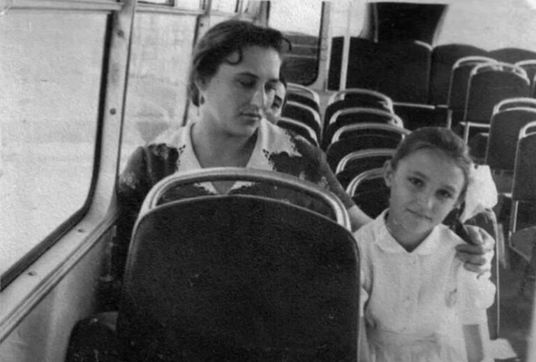 Подсказала «Страна легенд»