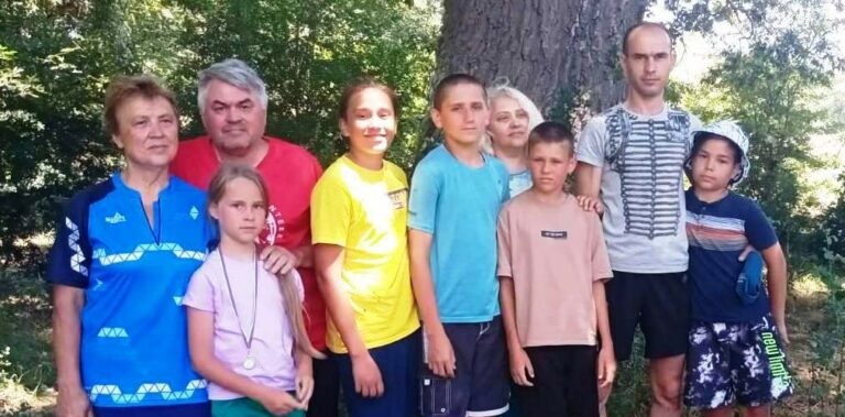 Им покоряются горы
