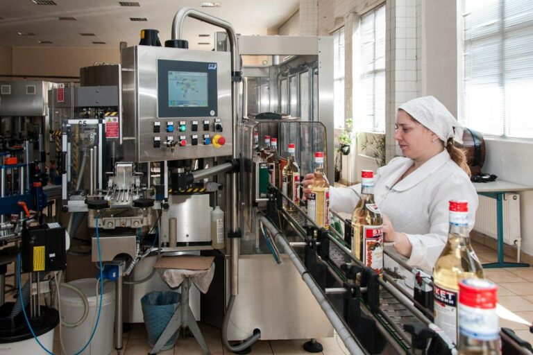 Закупоренное в бутылки лето