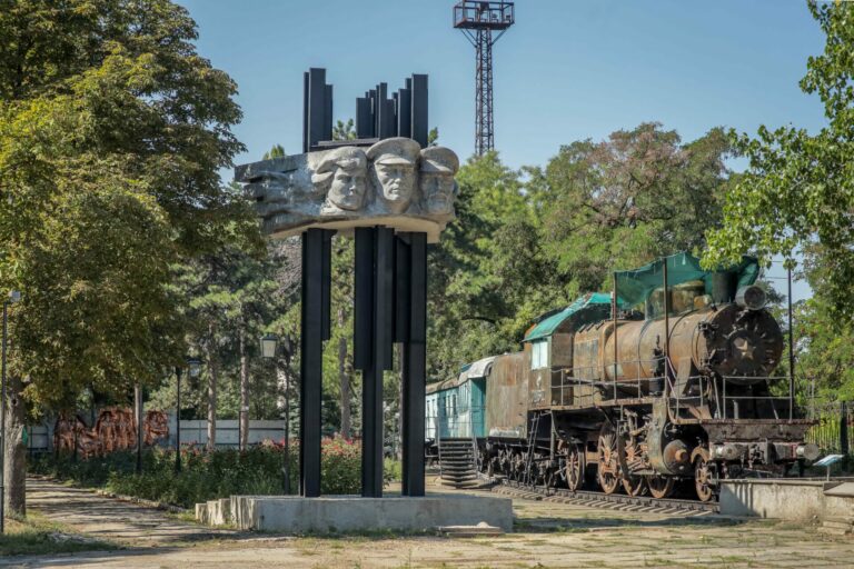 Реконструкция продолжается
