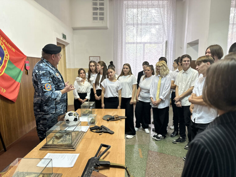 Урок мужества от ветеранов СОБРа