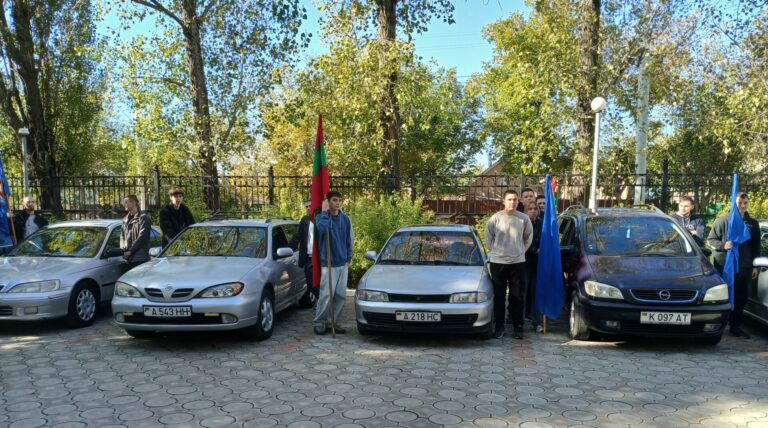Свой след оставил автомобиль…