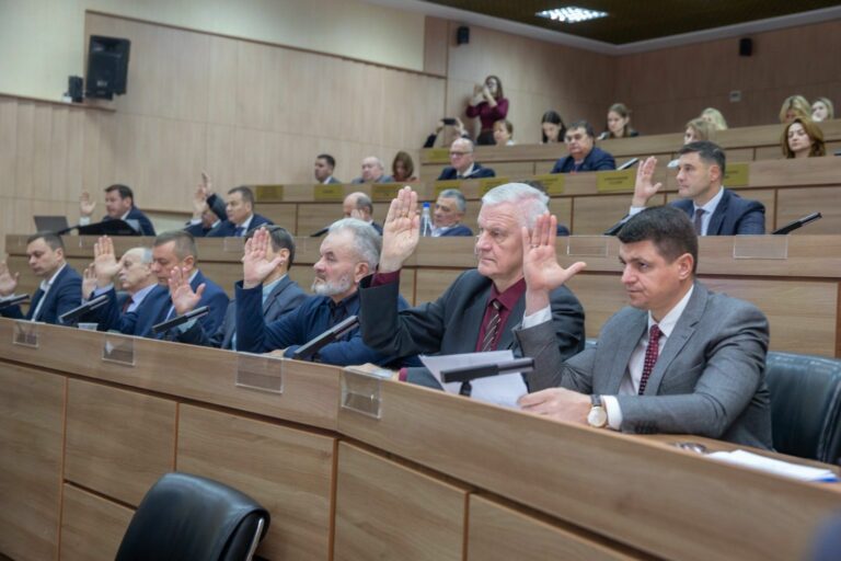 Режим ЧП в экономике и бюджет-2025