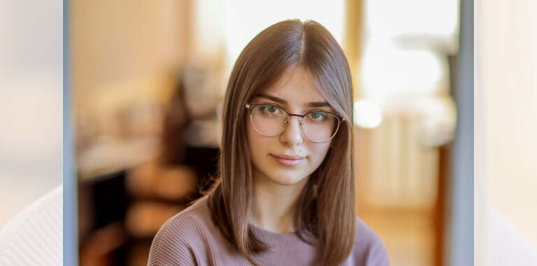 Девушка из Первомайска
