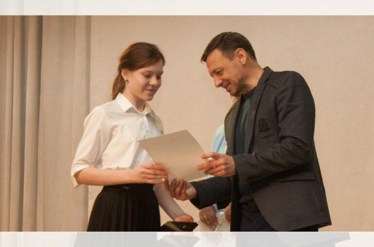 Служение превыше службы