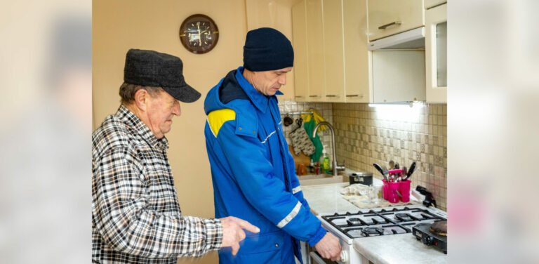 И вспыхнул голубой огонь