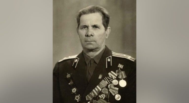 Портрет на фоне эпохи