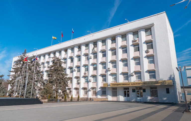 Поздравление Вадима Красносельского главе государственной администрации города Бендеры Р.Д. Иванченко и трудовому коллективу