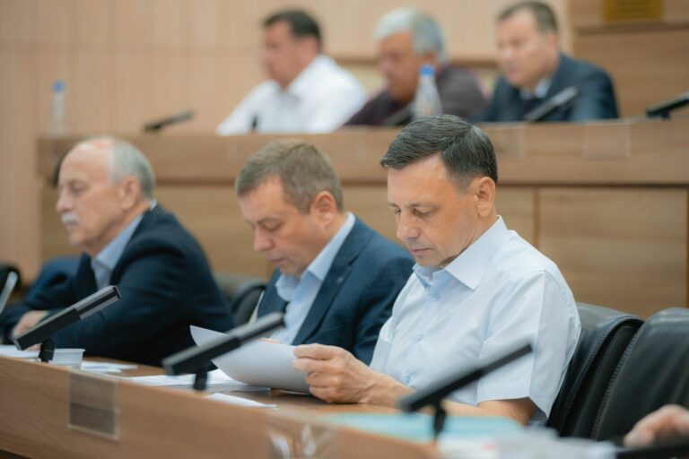 Исходя из реальной ситуации