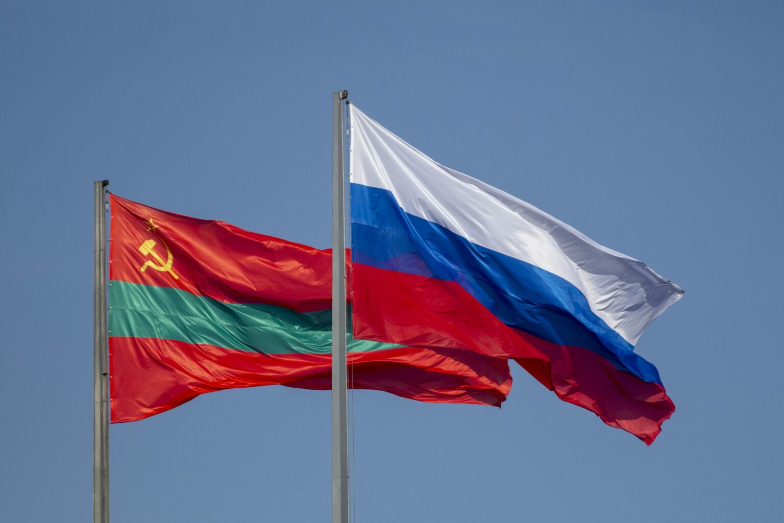 флаг России и ПМР