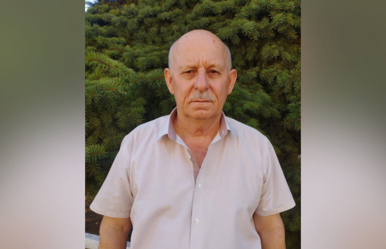 Вёл за собой других