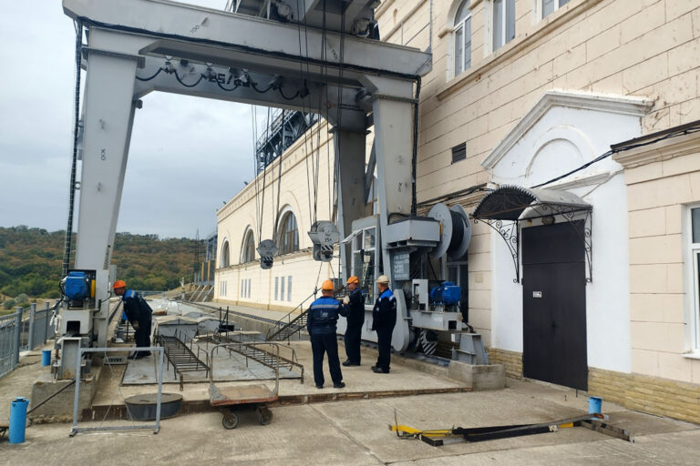 Сила воды и модернизация техники