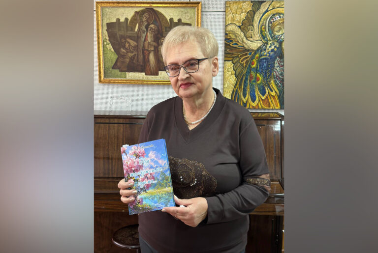 «А строки рядом шли…»