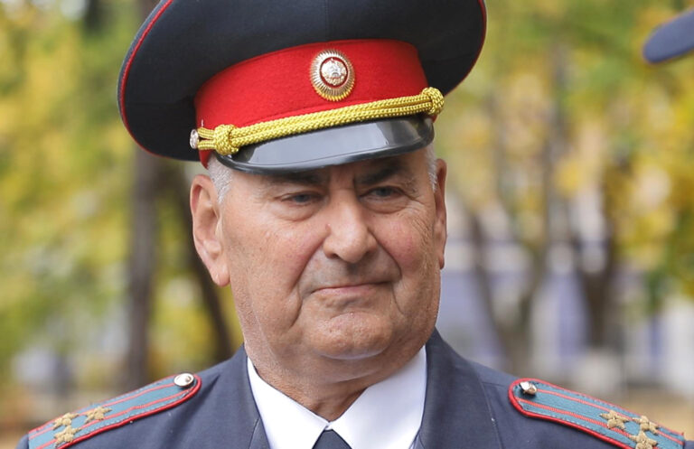 Тридцать три года на страже закона