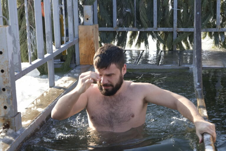 В ледяную воду с чистой душой