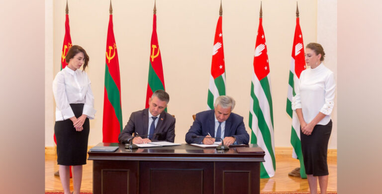 В зеркале истории мы видим друг друга