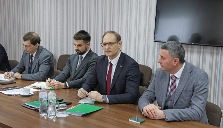 Диалог ради людей