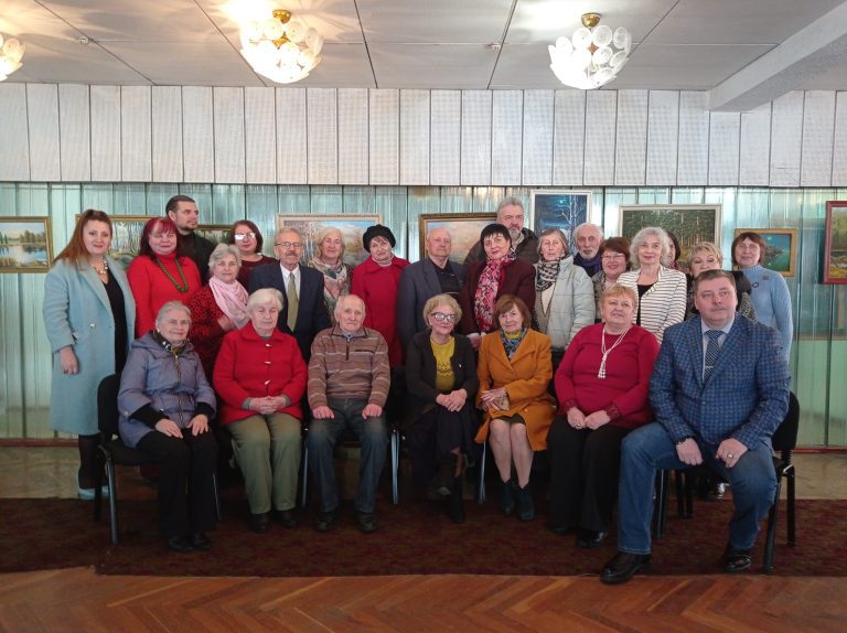 «Лира и кисть»