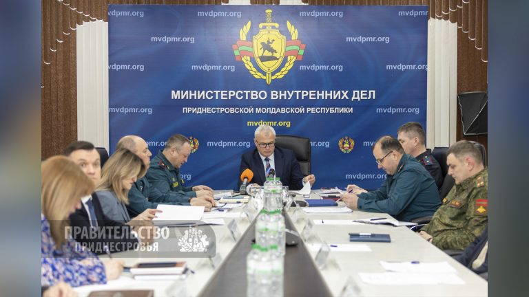 К вопросам жизнеобеспечения и работы служб