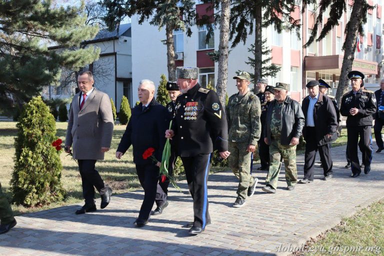 Когда встали за землю родную