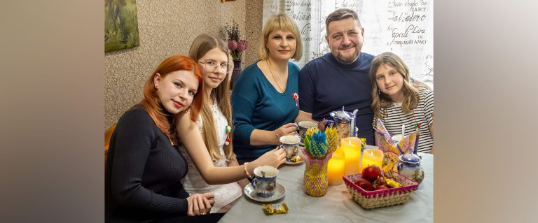 Счастье быть отцом трёх дочерей