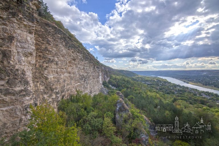 Застывшие волны Сарматского моря