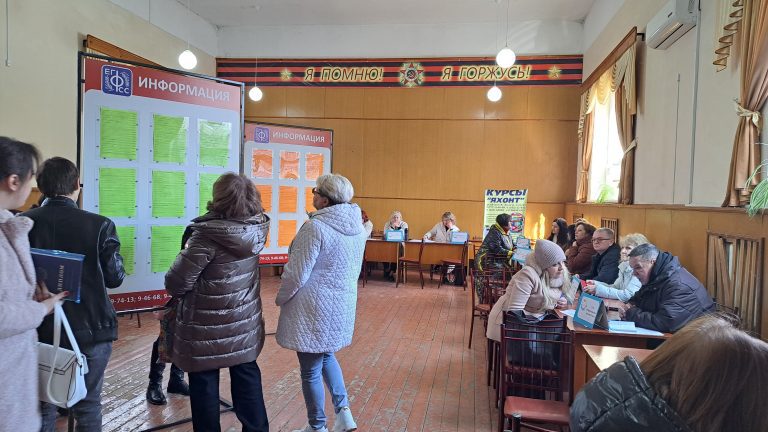 Работа ищет человека