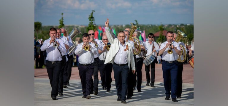 Верность музыке