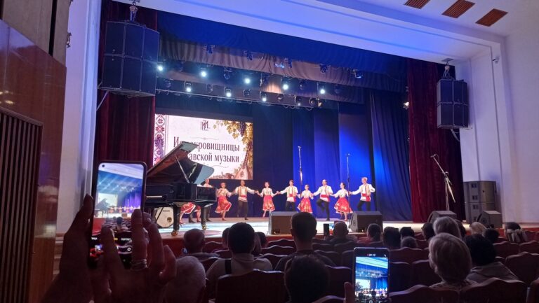 Из сокровищницы молдавской музыки
