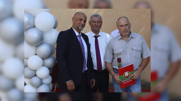 Четверть века в пути