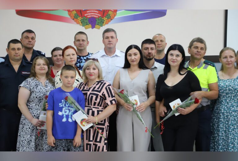 Чествовали хранительниц семейного очага